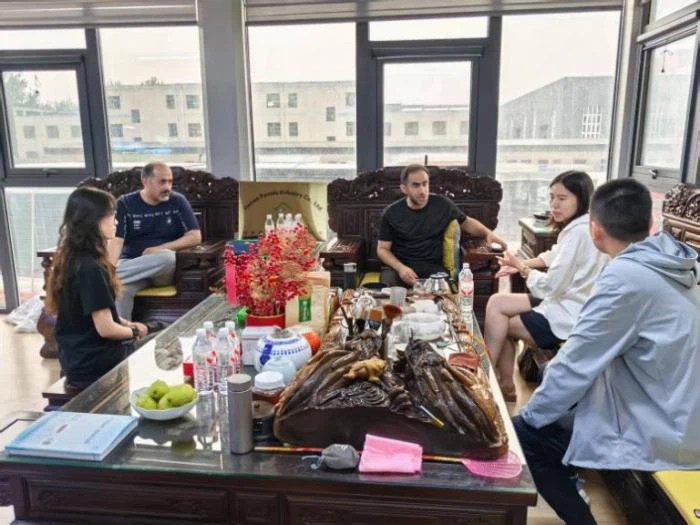 Saudskoarabskí klienti navštevujú našu továreň na modulárne kontajnerové domy